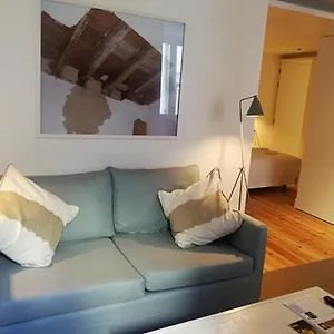 chiado-downtown-apartment.hotels-lisbon-portugal.com/